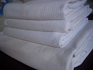 Couvre-lit en piqué de coton turc en gros, couverture d'été douce à motif gaufré, fabriquée en Turquie, légère et luxueuse, vente en gros - Product Image 3