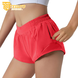 Vente en gros Short de course à séchage rapide Sport double couche taille élastique Short de yoga d'entraînement actif Short de cyclisme en plein air pour femmes - Product Image 2