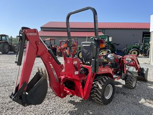 2013 Massey Ferguson GC1710 4x4 Mini Farm 4wd Tracteur compact/chargeur/rétrocaveuse Nouveau tracteur GC 1725MB avec capacité 4WD - Product Image 4