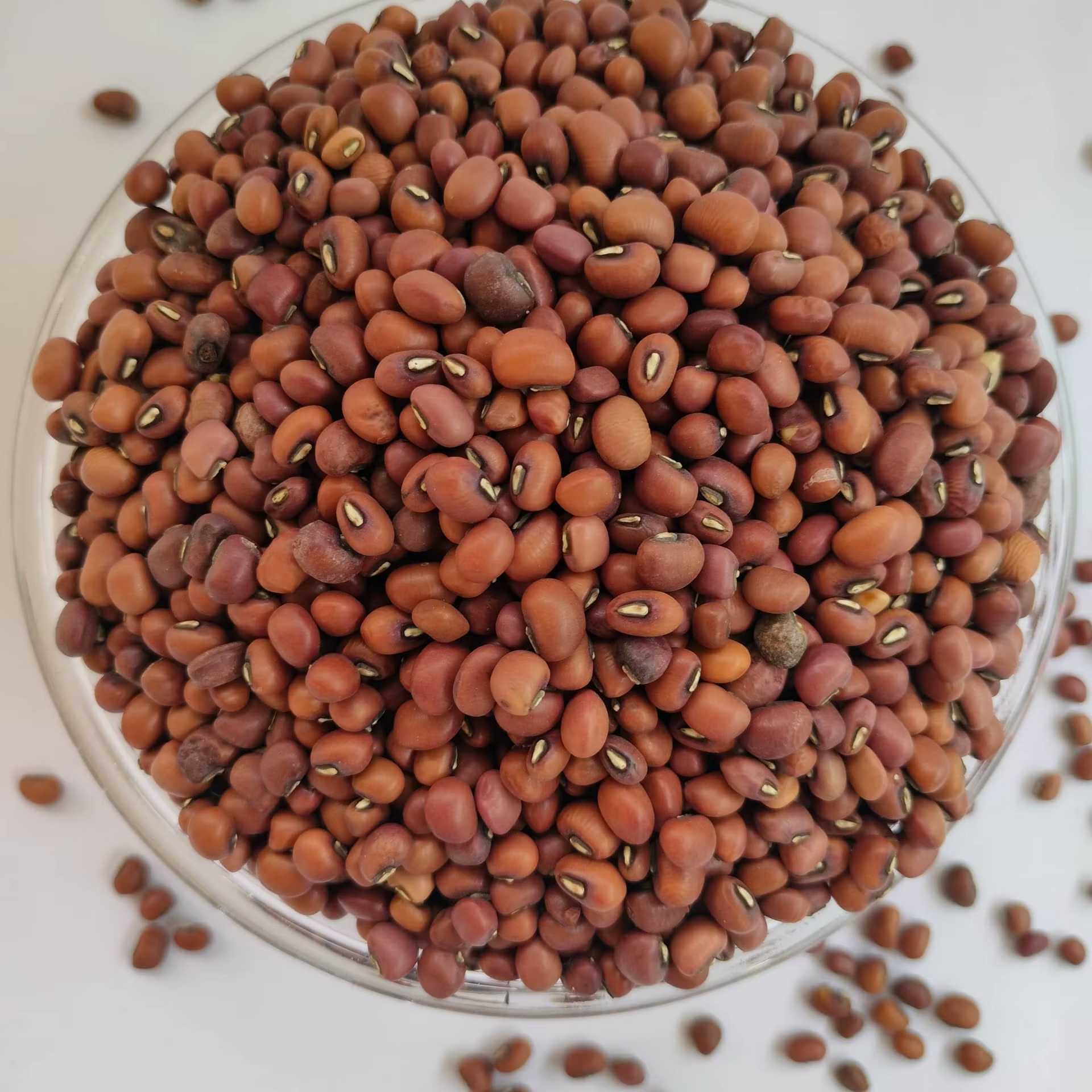 Продукты для сельского хозяйства из коричневого коровьего горошка