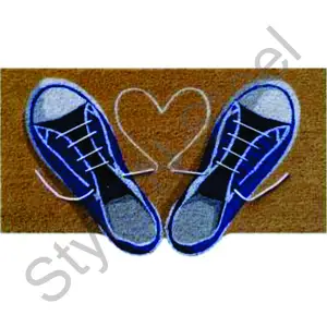 防滑地毯地毯一对蓝色和白色鞋子在棕色门垫上制作心形批发