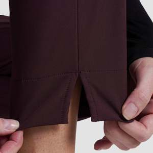 Pantalones de golf color burdeos para mujer GA, corte regular - Product Image 6