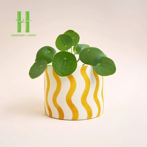 Maceta de laca con Árbol de maceta dibujado a mano para macetas de bambú de laca interior y macetas decoración de habitación hecha en Vietnam - Product Image 3