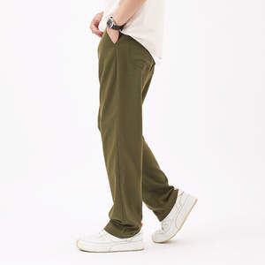 Pantalones de chándal teñidos lisos con estampado acolchado antiarrugas OEM para hombre, ropa de calle, pantalones acampanados, tejido no tejido apilado de lana 100% - Product Image 5