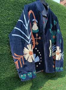 <b>Women</b> <b>Velvet</b> Ethnic <b>Jacket</b> With Artistic Floral Embroidery Full Sleeves Stand Collar And Decorative Handcrafted Stitching - Product Image 4