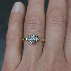 Anillo de compromiso de boda clásico para mujer con relleno de oro con piedra de circón cúbico joyería de plata fina para fiestas al por mayor a granel - Product Image 6