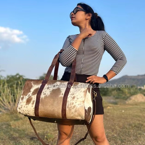 Bolsa de equipaje de viaje de piel de vaca Hairon, bolsa de viaje de cuero Vintage para acampar y senderismo, bolsa de fin de semana hecha a mano para hombres y mujeres - Product Image 5