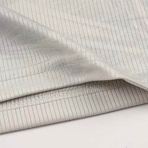 Camiseta de Fútbol para Hombre, Tendencia, Logotipo/Color Personalizado, Ropa Deportiva Ligera, Transpirable, Antiarrugas, Tejido Duradero, Alta Calidad - Product Image 5