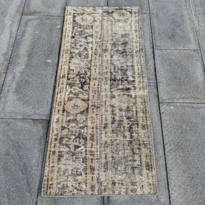 Alfombra Turca de 1.7x4.1 pies, Alfombra Pequeña Vintage, Alfombra Ikat Azul Marrón - Product Image 1