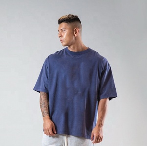 Camiseta con serigrafía de peso pesado 100% algodón personalizada de 230GSM, estilo informal de gran tamaño con diseño en blanco de cuello redondo para hombres - Product Image 3