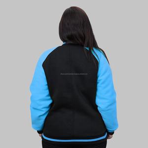 Veste Letterman universitaire OEM grande taille pour femmes corps bleu cyan avec manches noires coton polaire motif solide bas prix vente en gros - Product Image 3