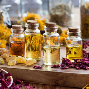 Aceite de Copaiba 100% Puro y Natural con Certificaciones ISO y GMP, Cantidad a Granel, Certificaciones ISO y GMP, Aceite de Copaiba Más Vendido - Product Image 1