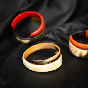 กำไลข้อมือเขาควายแบบบิดเกลียวเคลือบสีแดงพรีเมี่ยมกำไลข้อมือแฟชั่นทำมือจากเวียดนาม - Product Image 6