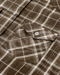 Chemise en flanelle à manches longues pour femmes Design intemporel et raffiné combinant la mode avec la fonction pour un look quotidien sans effort - Product Image 3