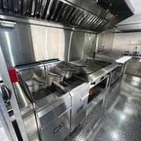 Unité de restauration mobile commerciale à double essieu en acier inoxydable noir élégant, résistant à la rouille, plateforme ouverte, restauration rapide