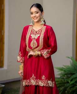 ชุดสูทดีไซน์เนอร์สไตล์บอลลีวูดอินเดีย-ปากีสถานสำหรับผู้หญิง แบรนด์ Antra Lifestyle สวยงาม ใส่ได้ทุกฤดู พร้อมผ้าคลุมไหล่ Sharara-Dupatta - Product Image 4