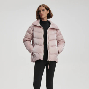 Vestes d'hiver matelassées pour femmes en gros, chaudes, légères, imperméables, écologiques avec une isolation de qualité supérieure pour le temps froid - Product Image 5