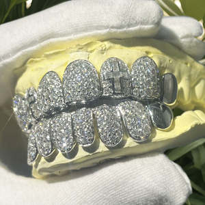 Grillz en argent poli avec accents de diamants Moissanite, pour dents supérieures et inférieures, style Hip Hop minimaliste, unisexe, certifié GRS, finition premium - Product Image 3