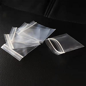 Emballage plat réutilisable en PE avec logo personnalisé directement fabriqué au Vietnam Sacs à fermeture éclair en plastique transparent pour usage domestique - Product Image 3
