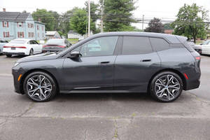 2022 BMW IX XDrive50 AWD 4dr กิจกรรมกีฬายานพาหนะเบาะหนังกล่องเกียร์อัตโนมัติ4L ด้านหลังเป็นตัวเลือกแก๊สไฟฟ้าที่ใช้ - Product Image 6