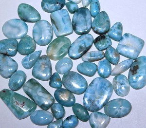 Cabochon de Larimar naturel en forme de mélange de pierres précieuses de toutes tailles, belle pierre lisse et lâche, fournisseur en gros pour la fabrication de bijoux - Product Image 2