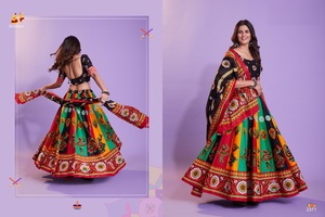 Lavado profesional con agua Bloque de mano Impreso Colección Navratri Chaniya Choli Disponible a precio mayorista - Product Image 3