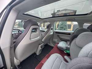 รถยนต์ปี 2023 รุ่น 11 พวงมาลัยซ้าย เกียร์อัตโนมัติ หลังคาโลหะ พร้อมแร็คหลังคา เบาะหนัง แบตเตอรี่ลิเธียม คุณสมบัติระดับพรีเมียม - Product Image 5