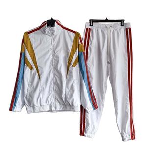 Chaqueta Deportiva con Capucha Personalizada OEM para Hombre, Cortavientos Informal, Transpirable, Estampada, Talla Grande, Ribete, Ripstop, Poliéster, Fútbol, 2026 - Product Image 6