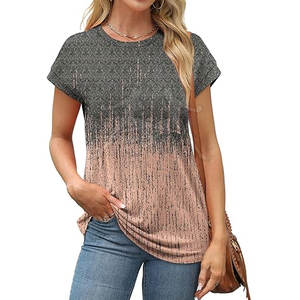 Camiseta ligera con escote redondo y tacto suave para un estilo fácil Camiseta de calle con diseño simple - Product Image 5