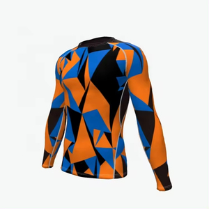 Rashguard multicolore personnalisé de haute qualité pour hommes Chemise de compression BJJ sublimée à manches courtes et longues pour MMA - Product Image 4