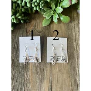 Navajo Made Vintage <b>Sterling</b> <b>Silver</b> <b>Dangle</b> Coyote <b>Earrings</b> with Shell and Pearl - Product Image 1