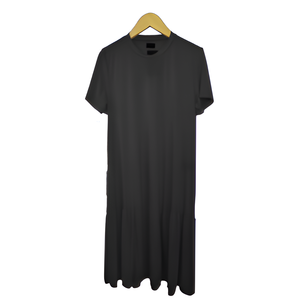 Robe mi-longue décontractée pour femmes de haute qualité avec manches courtes confortables en polyester durable-Motif solide 'Selena' - Product Image 2