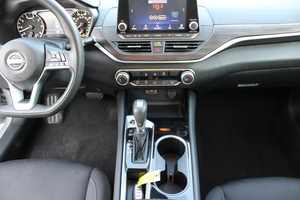 Pre owned Clean 2024 Nissa-n altim-a sv - Product Image 3