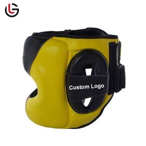 Protector DE SEGURIDAD DE CUERO MMA Kickboxing Head Guard Cuero de PU genuino y tocado de boxeo sintético para Artes Marciales Patrón impreso - Product Image 4