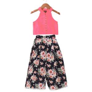 ชุดเซ็ตเสื้อแขนกุดคอ halter ผ้าชานเดรีสีพื้น พร้อมกางเกงขายาวทรง palazzo สีคอรัลและสีดำ สำหรับผู้หญิง สไตล์ชาติพันธุ์ เหมาะสำหรับงานปาร์ตี้ งานเทศกาล ชุดแฟชั่นแบบดั้งเดิม - Product Image 1
