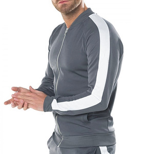 Nouveau design de survêtements Vêtements de sport coupe ajustée pour hommes unis Survêtement personnalisé avec fermeture éclair en coton et polyester - Product Image 3