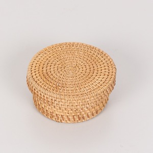 Juego de Posavasos Modernos de Ratán y Nácar, Redondos, Tejidos a Mano, con Logotipo Personalizado, Empaquetados en Cartón, Hechos en Vietnam - Product Image 5