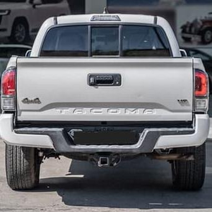 Camioneta Usada 2024 4x4 Doble Cabina Gasolina Automática para Exportación en Excelentes Condiciones Lista para Enviar - Product Image 3