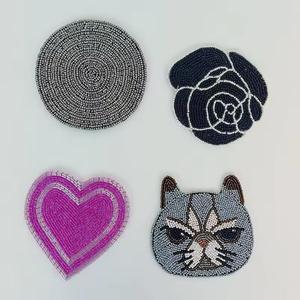 Posavasos de cuentas de semillas con patrones bohemios hechos a mano, decoración moderna única para restaurantes, cafés, alfombrillas artesanales con cuentas para - Product Image 5