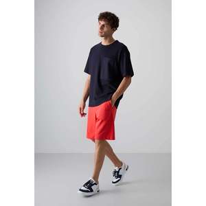 เสื้อยืดคอกลมโอเวอร์ไซส์ Tommylife Wholesale รุ่น 88341 สีดำ - FIESTA สำหรับผู้ชาย - Product Image 5