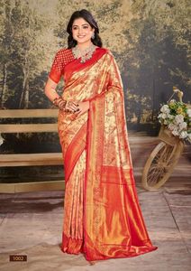 El último diseñador Kanjivaram Silk Woven Pallu Tassels Fancy Saree de Fab Zone - Product Image 4