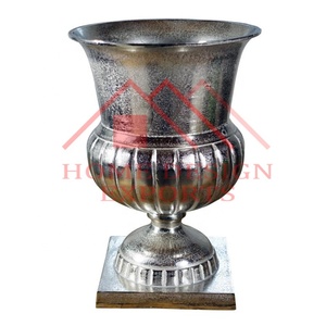 Urna de Flores de Lujo Plateada en Aluminio y Níquel para Decoración de Bodas, para Hogares, Hoteles y Restaurantes, Elegante - Product Image 1