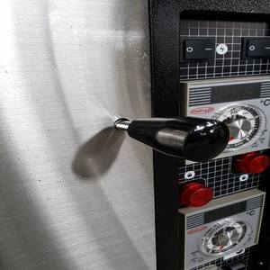 เตาอบดาดฟ้าไฟฟ้า / แก๊สอัตโนมัติเครื่องทําพิซซ่าสําหรับการอบขนมปังสําหรับโรงแรมโรงงานอาหารและเครื่องดื่มอุปกรณ์เบเกอรี่ - Product Image 5