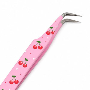 แหนบตัดขนตา SHEARS BEAUTY รุ่น Professional ลายเชอร์รี่สีชมพู ปลายเรียบ ผลิตจากสแตนเลส ดีไซน์น้ำหนักเบา ใช้งานได้อย่างแม่นยำ - Product Image 5