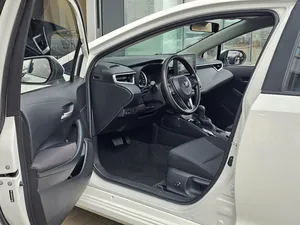 2025 C0R0LLA XII (E210) Restyling 2, Low Mileage Sound Engine AUTOMATIC Transmission <b>Panoramic</b> roof lights Ready to Sh - Product Image 2