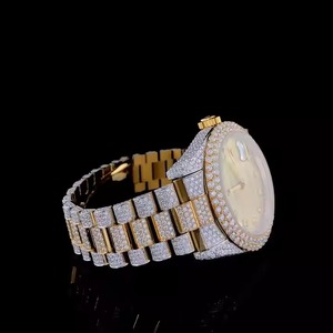 Reloj mecánico de cristal de buzo de acero inoxidable de la mejor calidad Golden Gleam elegante hecho a mano Iced Moissanite Diamond Band 20mm de ancho - Product Image 3