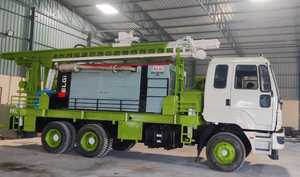 Machine de forage de puits d'eau montée sur camion d'occasion, DTH 300-350 mètres, capable de forage DTH et rotatif - Product Image 2