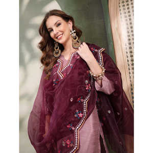 Vestido Pakistaní Ramas, Conjunto de Kurta Recta con Cuello en V y Pantalones, Dupatta Bordada, Material Georgette, Estilos Anarkali Salwar Kameez - Product Image 1