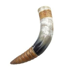 Tasse en corne naturelle en matériau durable de haute qualité avec polissage doux confortable à tenir parfait pour les événements en plein air et les cadeaux - Product Image 1