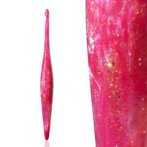 Crochets en bois et résine de style bohème Aiguilles à coudre à la main pour des projets de crochet uniques - Product Image 1